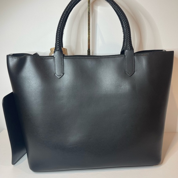 Givenchy leather tote. Black - Picture 2 of 6